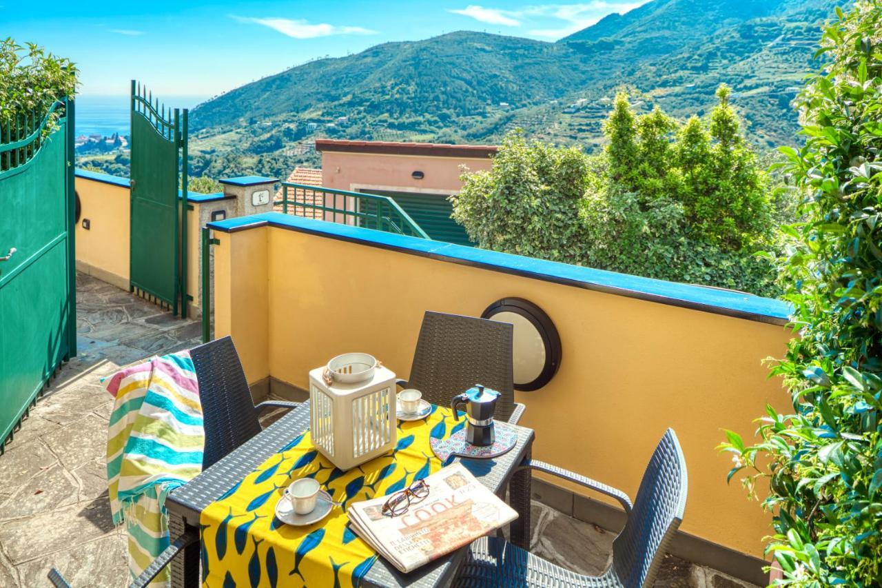 Villa Dell'Erta - Levanto Montale  Buitenkant foto