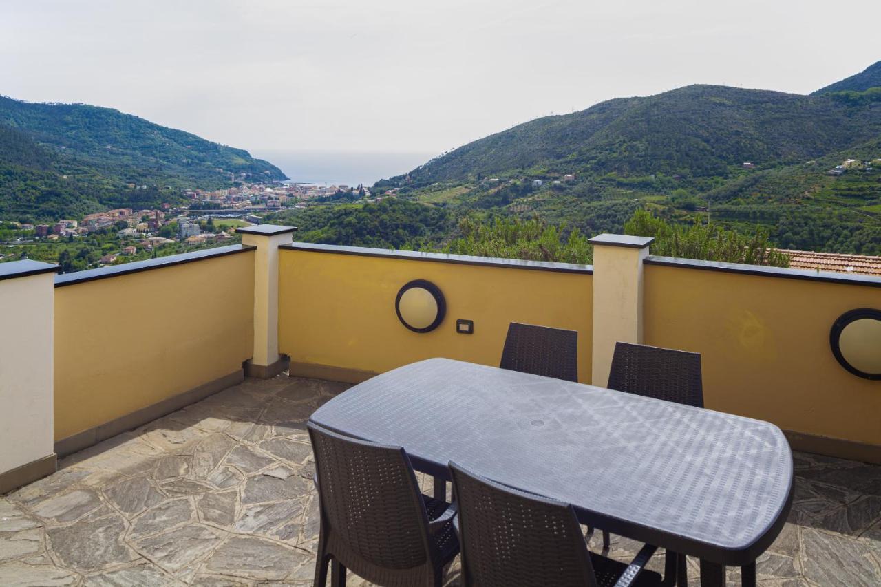 Villa Dell'Erta - Levanto Montale  Buitenkant foto